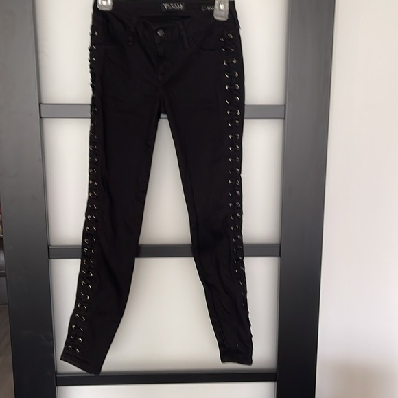 Guess Black Jeans with side Grommets & Laces size 27 EUC - Picture 2 of 4